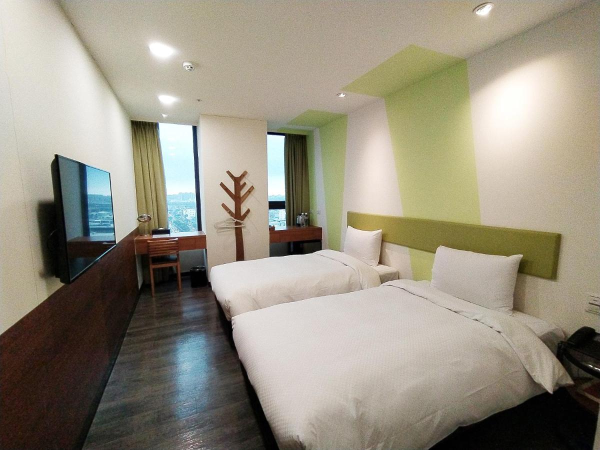 Hotel J Taoyuan Pingzhen Exteriér fotografie