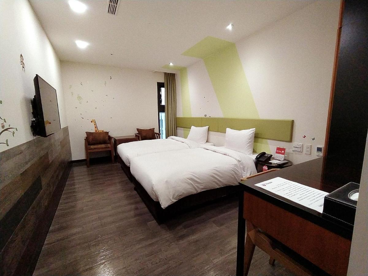 Hotel J Taoyuan Pingzhen Exteriér fotografie