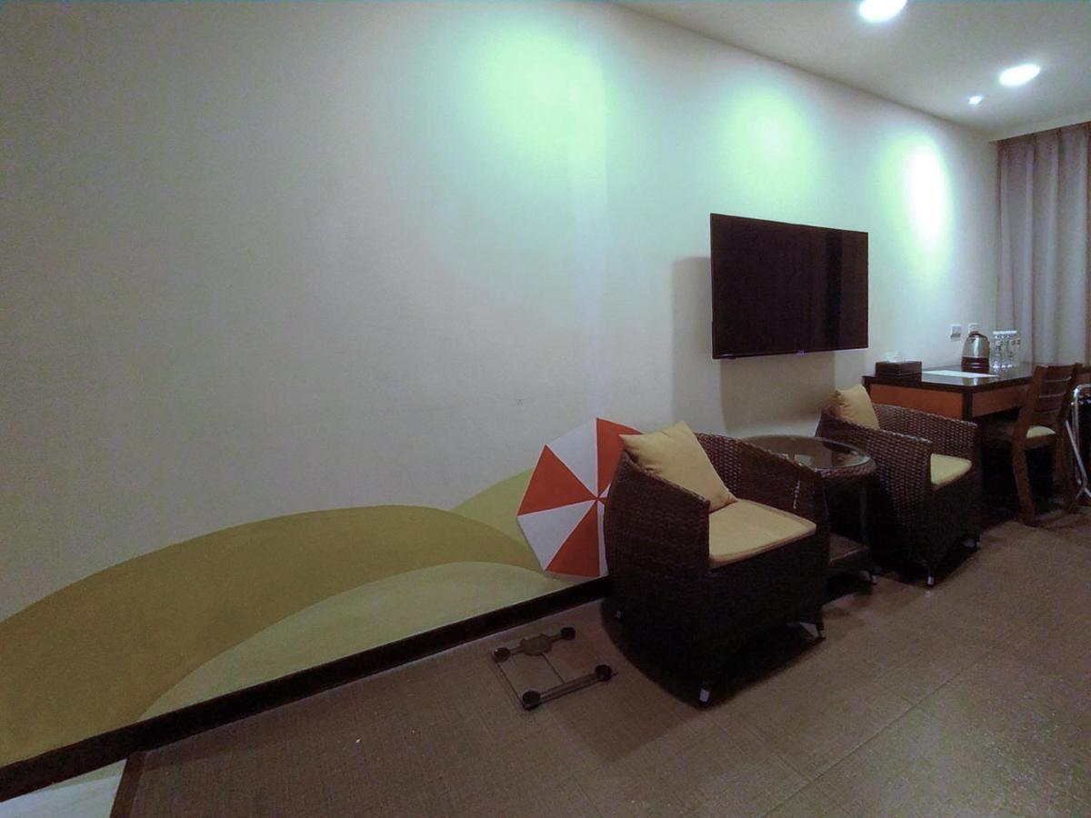 Hotel J Taoyuan Pingzhen Exteriér fotografie