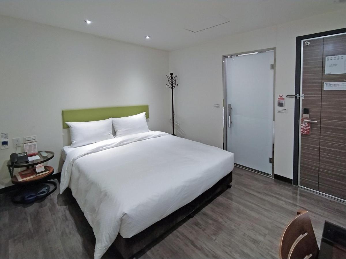 Hotel J Taoyuan Pingzhen Exteriér fotografie