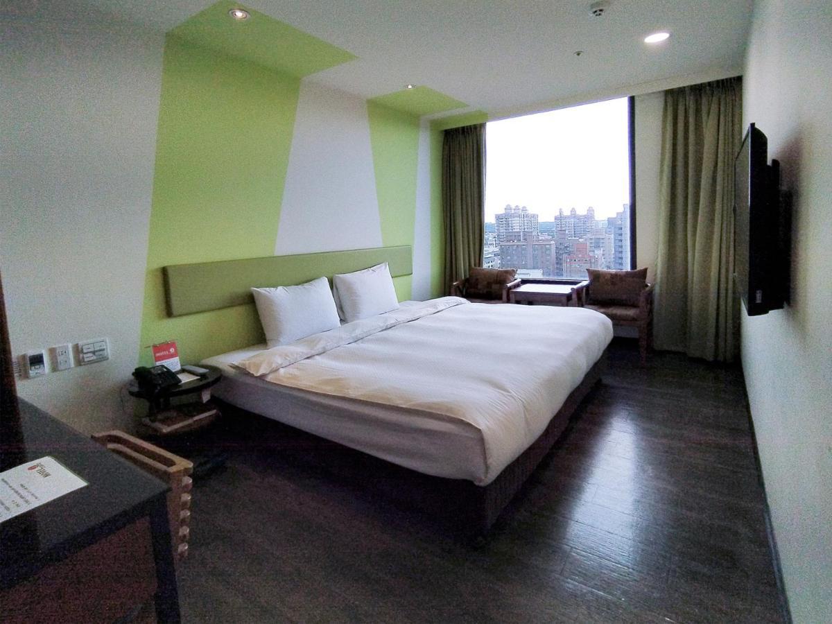 Hotel J Taoyuan Pingzhen Exteriér fotografie
