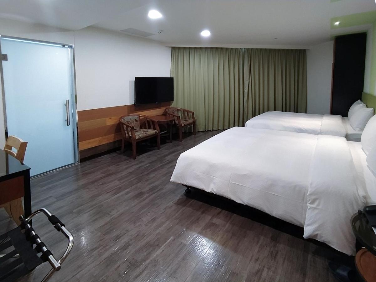 Hotel J Taoyuan Pingzhen Exteriér fotografie