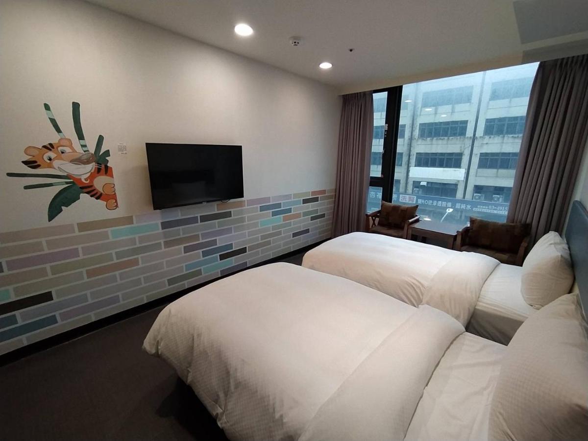 Hotel J Taoyuan Pingzhen Exteriér fotografie
