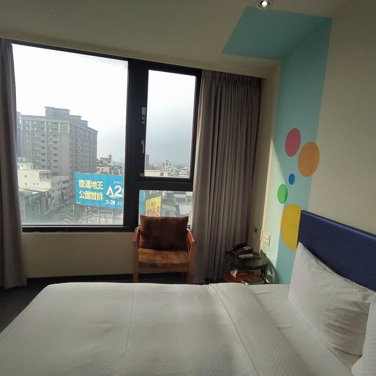 Hotel J Taoyuan Pingzhen Exteriér fotografie