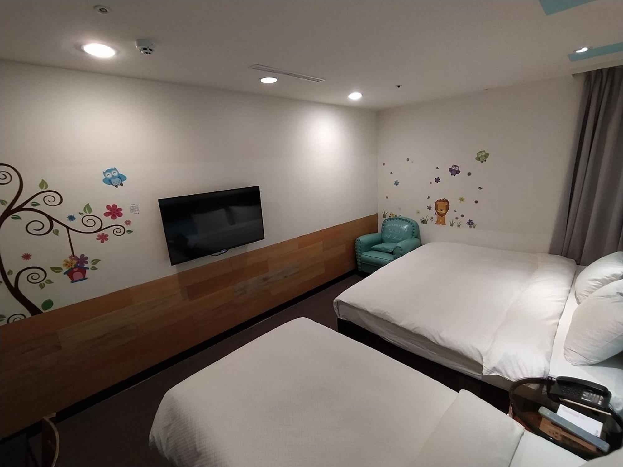 Hotel J Taoyuan Pingzhen Exteriér fotografie